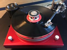 LydProdukter, con giradischi Hartvig Audio.